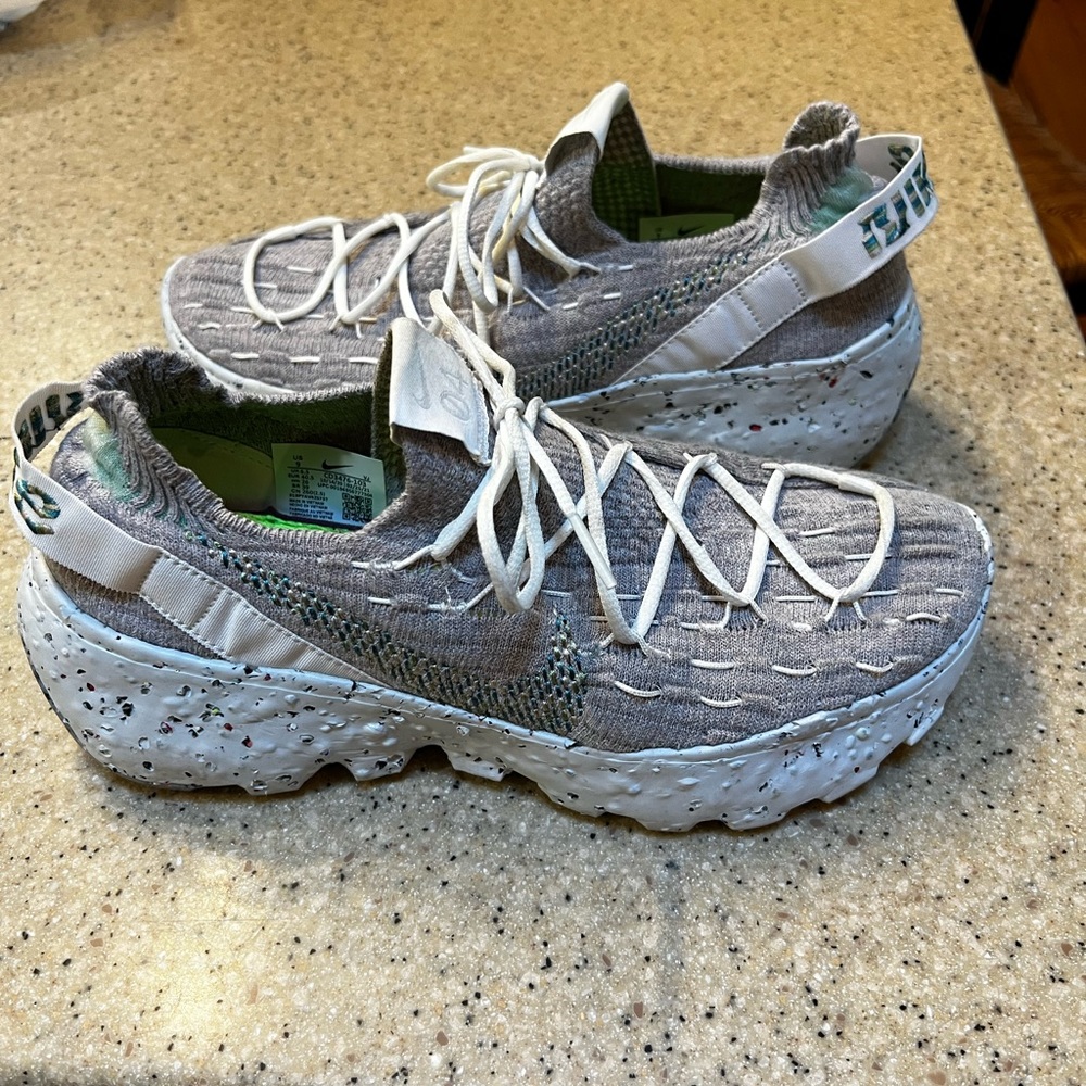 Nike Space Hippie womens size 9